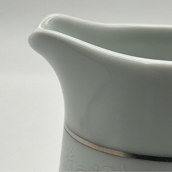 Chris Madden Home Collection Montalira Gold Creamer JC Penney China 3”x3.5” - Picture 8 of 14